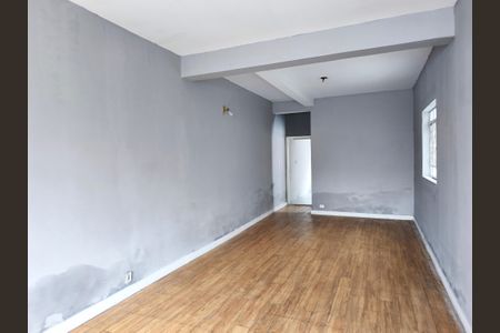 Casa à venda com 223m², 3 quartos e 5 vagasSala