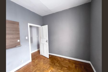 Casa à venda com 223m², 3 quartos e 5 vagasQuarto 2