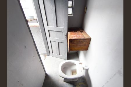 Casa à venda com 223m², 3 quartos e 5 vagasBanheiro de Serviço