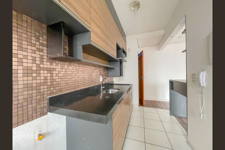 Apartamento para alugar com 49m², 2 quartos e 1 vaga Apartamento para alugar com 49m², 2 quartos e 1 vagaCozinha e Área de Serviço