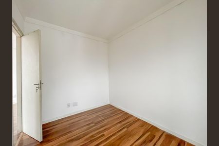 Quarto 1 de apartamento para alugar com 2 quartos, 49m² em Jardim Cirino, Osasco