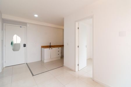Sala - Cozinha de apartamento para alugar com 2 quartos, 36m² em Jardim Ester Yolanda, São Paulo