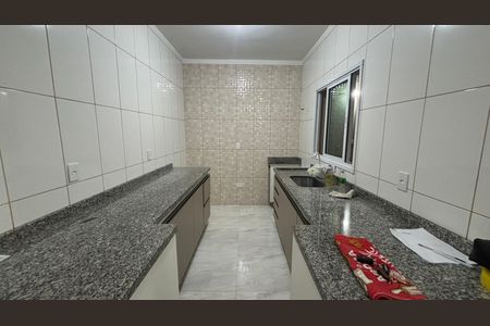 Sala/cozinha de apartamento à venda com 2 quartos, 65m² em Vila America, Santo André
