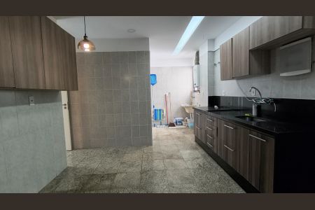 Apartamento à venda com 200m², 3 quartos e 3 vagas Apartamento à venda com 200m², 3 quartos e 3 vagasCozinha