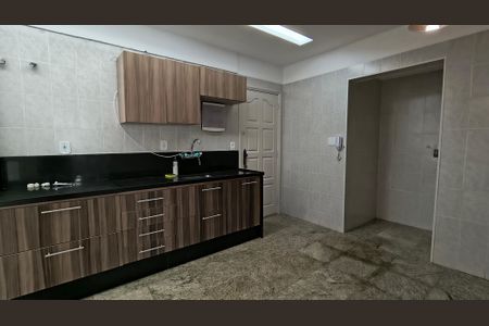 Apartamento à venda com 200m², 3 quartos e 3 vagas Apartamento à venda com 200m², 3 quartos e 3 vagasCozinha