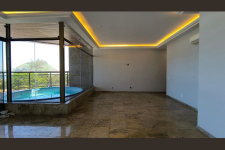 Apartamento à venda com 200m², 3 quartos e 3 vagas Apartamento à venda com 200m², 3 quartos e 3 vagasSala