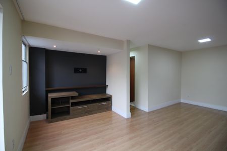 Apartamento à venda com 64m², 2 quartos e 1 vagaSala