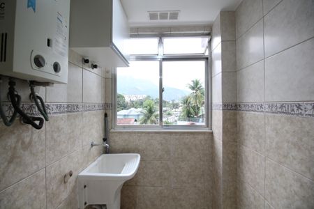 Apartamento à venda com 64m², 2 quartos e 1 vagaÁrea de Serviço