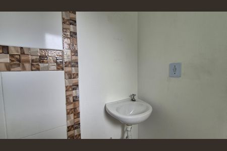 Banheiro  de kitnet/studio para alugar com 1 quarto, 35m² em Parque das Nações, Santo André