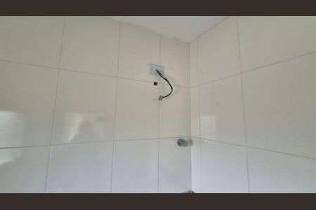 Banheiro  de kitnet/studio para alugar com 1 quarto, 35m² em Parque das Nações, Santo André