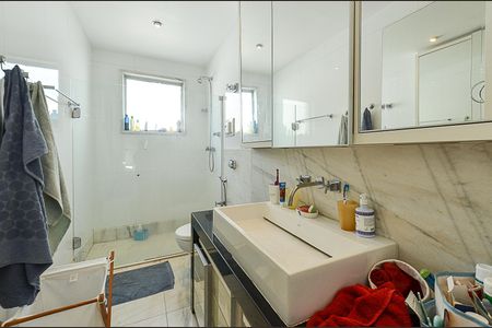 Apartamento para alugar com 480m², 4 quartos e 3 vagasBanheiro Suíte