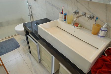 Apartamento para alugar com 480m², 4 quartos e 3 vagasBanheiro Social
