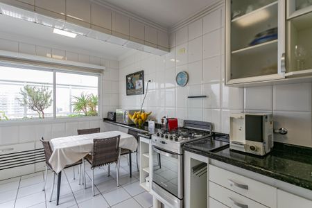 Apartamento à venda com 150m², 3 quartos e 3 vagasCozinha