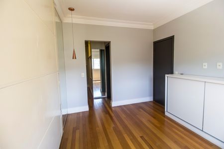 Apartamento à venda com 139m², 3 quartos e 2 vagas Apartamento à venda com 139m², 3 quartos e 2 vagasSuíte 1