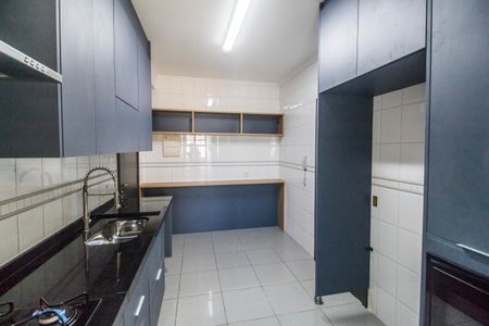 Apartamento à venda com 139m², 3 quartos e 2 vagas Apartamento à venda com 139m², 3 quartos e 2 vagasCozinha
