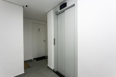 Studio para alugar com 29m², 1 quarto e sem vaga Studio para alugar com 29m², 1 quarto e sem vagaÁrea Comum - Elevador