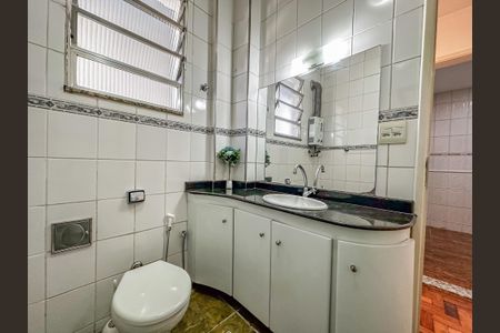 Apartamento para alugar com 82m², 2 quartos e sem vagaBanheiro social