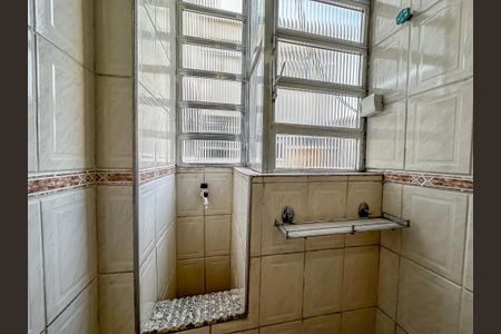 Apartamento para alugar com 82m², 2 quartos e sem vagaÁrea de serviço