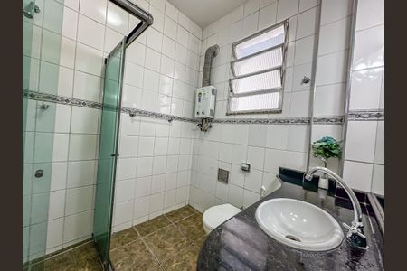 Apartamento para alugar com 82m², 2 quartos e sem vagaBanheiro social