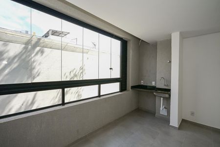 Varanda de kitnet/studio para alugar com 1 quarto, 32m² em Vila Ernesto, São Paulo