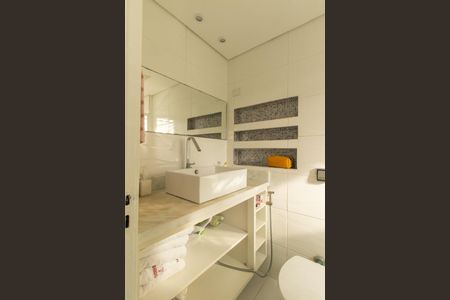 Apartamento para alugar com 120m², 3 quartos e 1 vaga Apartamento para alugar com 120m², 3 quartos e 1 vagaBanheiro da Suite