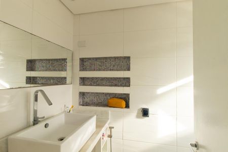 Apartamento para alugar com 120m², 3 quartos e 1 vaga Apartamento para alugar com 120m², 3 quartos e 1 vagaBanheiro da Suite