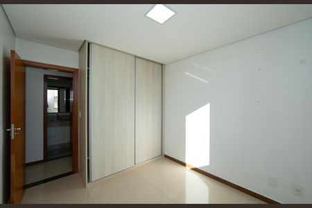 Apartamento à venda com 94m², 3 quartos e 2 vagasQUARTO2