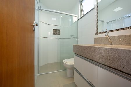 Apartamento à venda com 94m², 3 quartos e 2 vagasBANHEIRO2