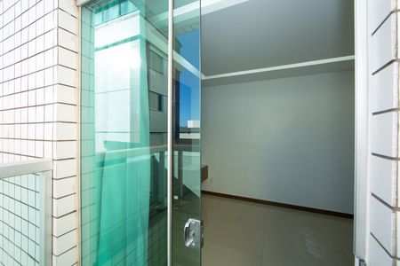 Apartamento à venda com 94m², 3 quartos e 2 vagasVARANDA