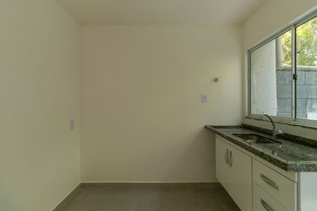 Casa de condomínio para alugar com 49m², 2 quartos e 1 vaga Casa de condomínio para alugar com 49m², 2 quartos e 1 vagaCozinha