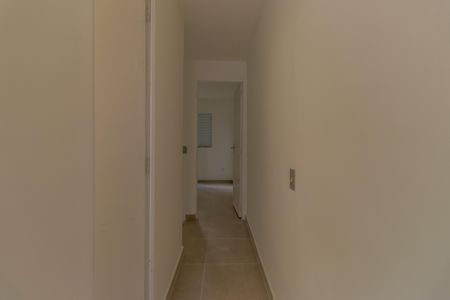 Casa de condomínio para alugar com 49m², 2 quartos e 1 vaga Casa de condomínio para alugar com 49m², 2 quartos e 1 vagaCorredor