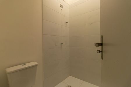 Casa de condomínio para alugar com 49m², 2 quartos e 1 vaga Casa de condomínio para alugar com 49m², 2 quartos e 1 vagaBanheiro andar superior