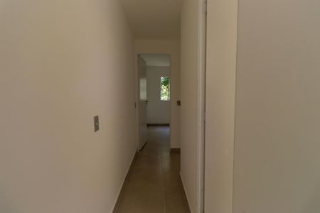 Casa de condomínio para alugar com 49m², 2 quartos e 1 vaga Casa de condomínio para alugar com 49m², 2 quartos e 1 vagaCorredor