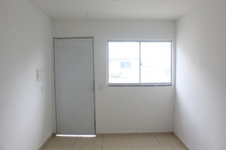 Casa de condomínio para alugar com 49m², 2 quartos e 1 vaga Casa de condomínio para alugar com 49m², 2 quartos e 1 vagaSala