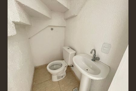 Lavabo de casa de condomínio para alugar com 2 quartos, 49m² em Da Graça, Cotia