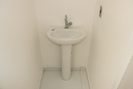 Casa de condomínio para alugar com 49m², 2 quartos e 1 vagaBanheiro