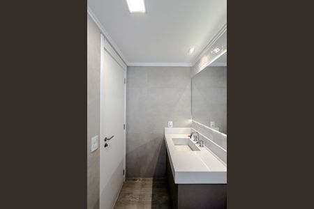 Apartamento à venda com 125m², 2 quartos e 2 vagas Apartamento à venda com 125m², 2 quartos e 2 vagasBanheiro da Suíte 1