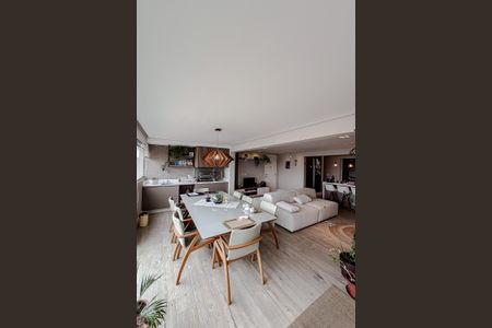 Apartamento à venda com 125m², 2 quartos e 2 vagas Apartamento à venda com 125m², 2 quartos e 2 vagasVaranda da Sala