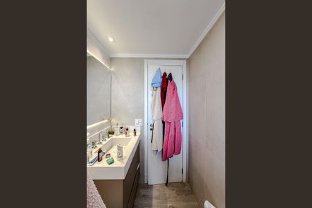 Apartamento à venda com 125m², 2 quartos e 2 vagas Apartamento à venda com 125m², 2 quartos e 2 vagasBanheiro da Suíte 2