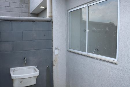 Casa de condomínio para alugar com 49m², 2 quartos e 1 vagaÁrea de Serviço