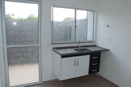 Casa de condomínio para alugar com 49m², 2 quartos e 1 vagaCozinha