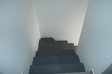 Casa de condomínio para alugar com 49m², 2 quartos e 1 vagaEscada