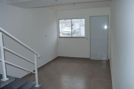 Casa de condomínio para alugar com 49m², 2 quartos e 1 vagaSala