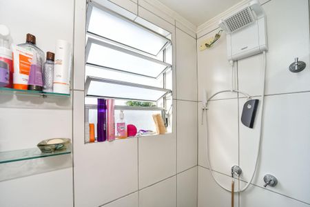 Apartamento para alugar com 46m², 2 quartos e 1 vaga Apartamento para alugar com 46m², 2 quartos e 1 vagaBanheiro