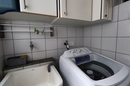 Apartamento à venda com 73m², 3 quartos e 1 vagaÁrea de Serviço