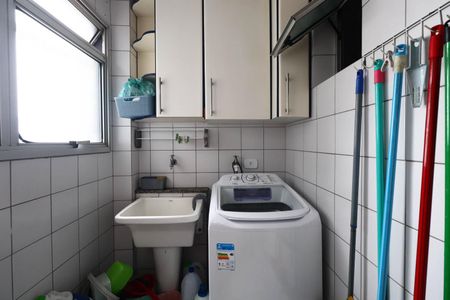 Apartamento à venda com 73m², 3 quartos e 1 vagaÁrea de Serviço