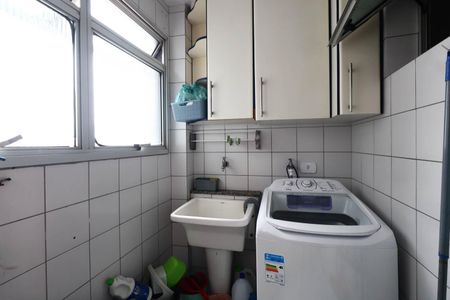 Apartamento à venda com 73m², 3 quartos e 1 vagaÁrea de Serviço