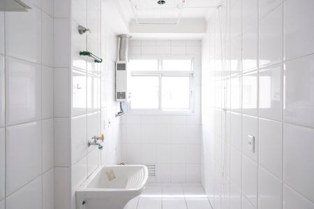 Apartamento à venda com 68m², 3 quartos e 1 vagaÁrea de serviço