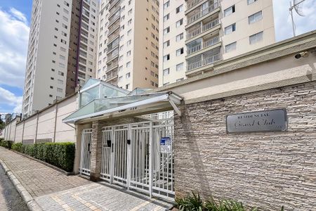 Apartamento à venda com 68m², 3 quartos e 1 vagaFachada + plaquinha