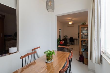 Apartamento à venda com 60m², 2 quartos e sem vagaSala